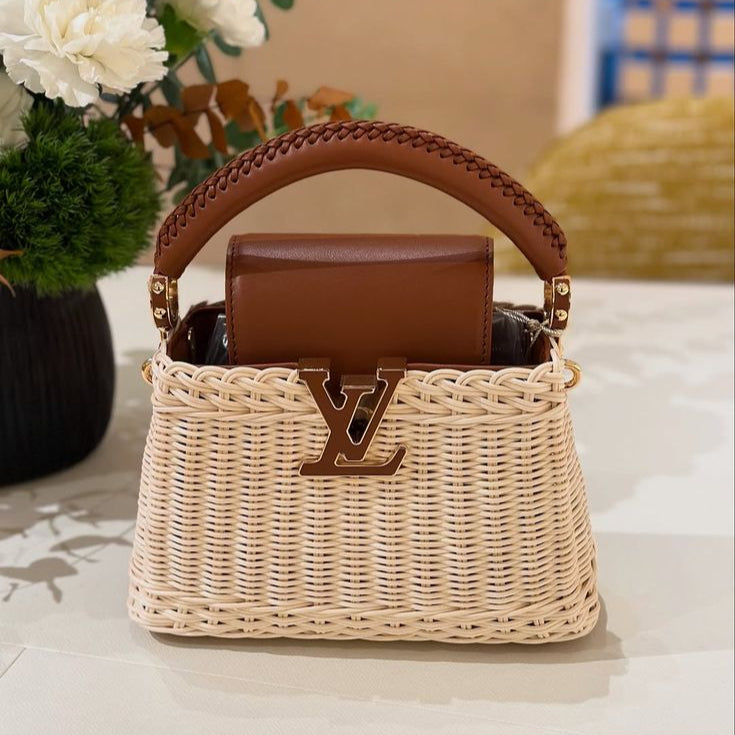 LV Capucines BB