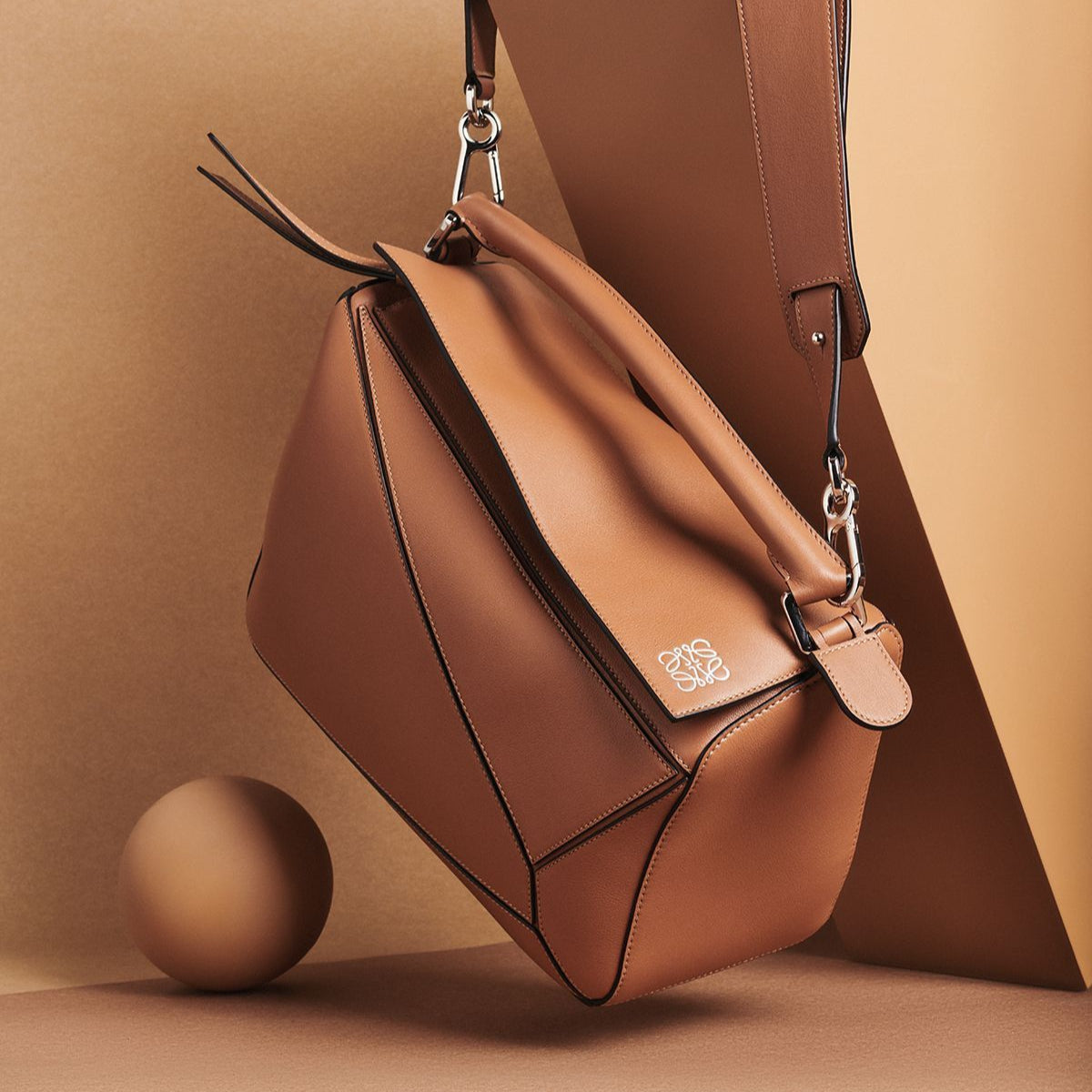 Loewe Borsa Puzzle